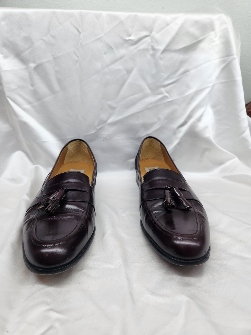 Magnanni Vintage Men's Tassel Slip-On Loafers in Deep Burgundy